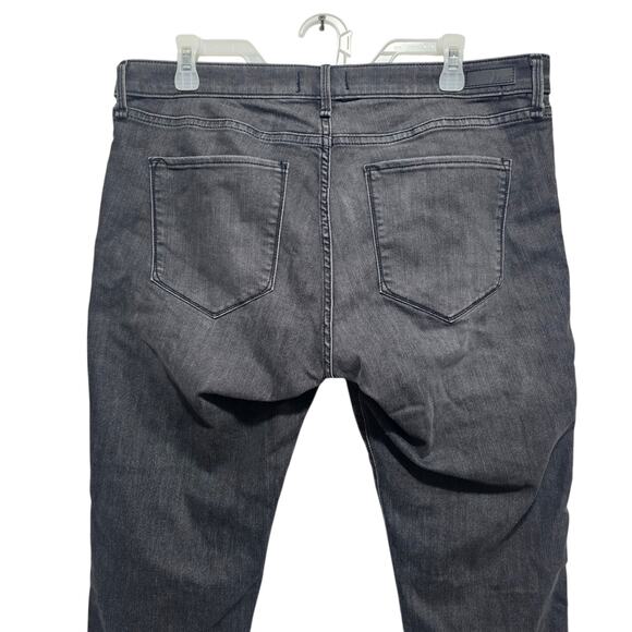 Abercrombie & Fitch New Without Tags Super Skinny Ankle Mid Rise Gray Jeans. - Picture 6 of 7